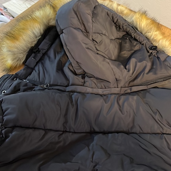 NEW WITH TAGS Spire long ski/snowboarding jacket! - Picture 7 of 9